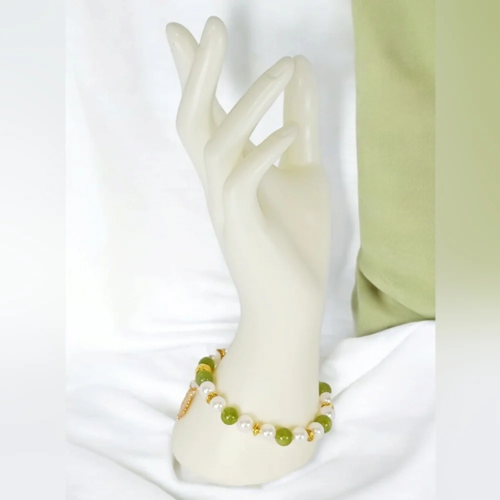 HP🎉Peridot Mother of Pearl Bracelet with Tree Charm Fairycore Birthstone Y2k